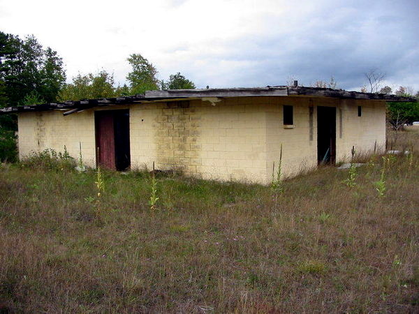 Ken-Mar Drive-In Theatre - Sept 2003